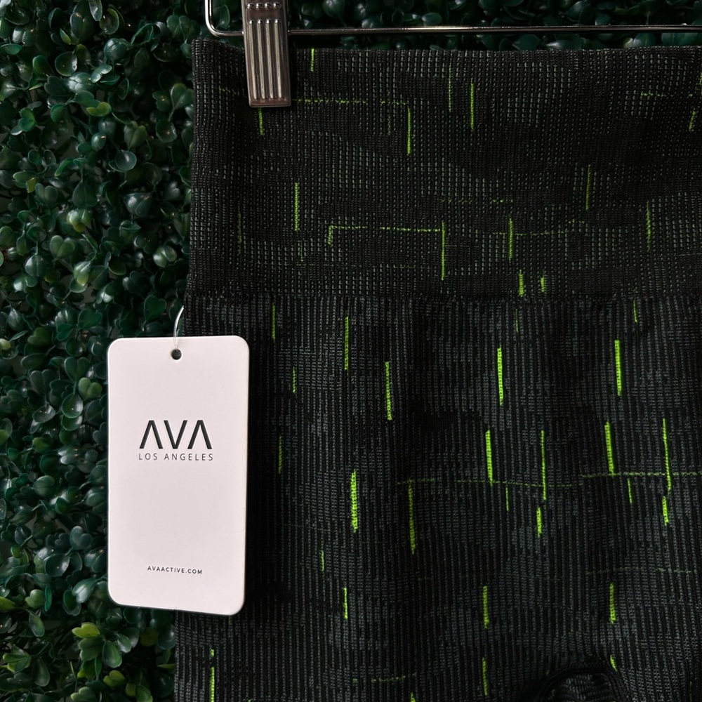 CYCLEBAR x AVA ACTIVE Glow In The Dark Leggings